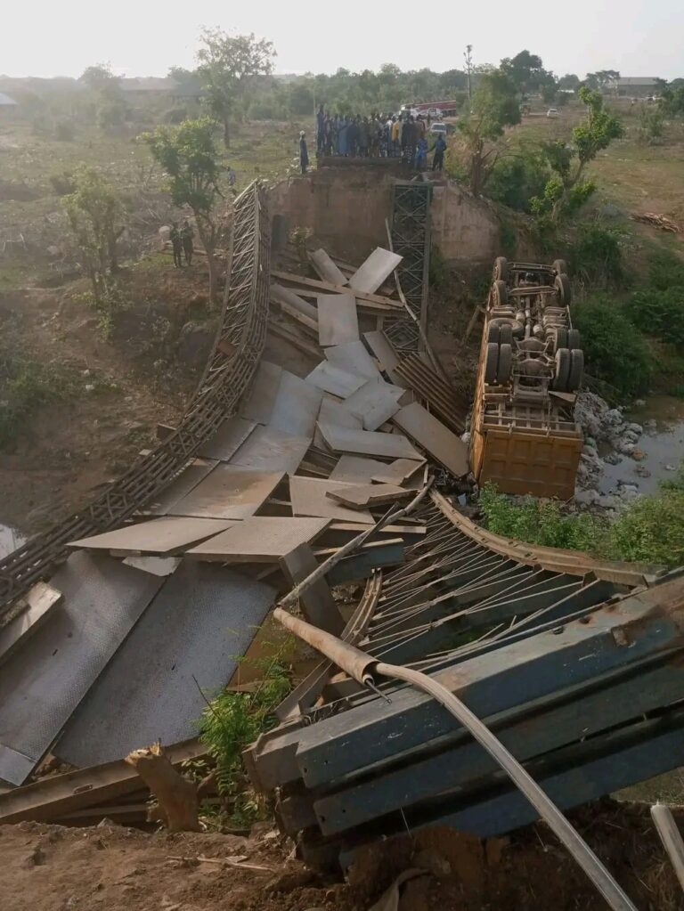 Bridge collapse disrupts traffic on Ilorin–Igbeti highway