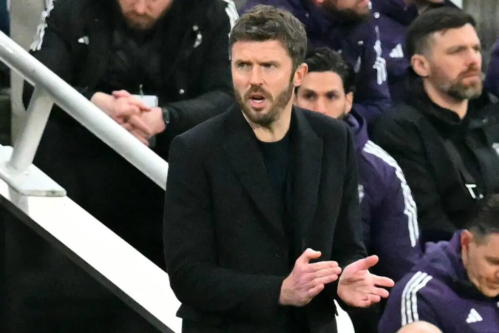 Carrick focuses on strong finish as Man United future remains uncertain