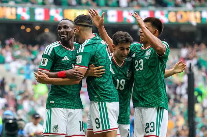 Mexico Defeat South Africa 2–0 in World Cup Opener